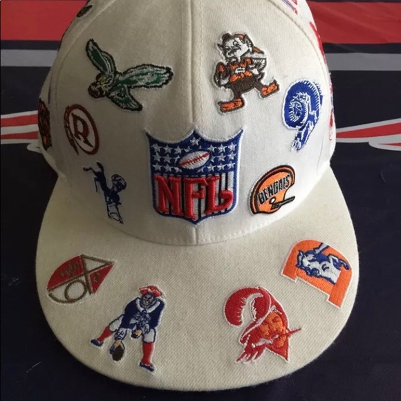SOLD 🥳 2002 NFL Reebok  All Teams Collectors Hat - Picture 1 of 7